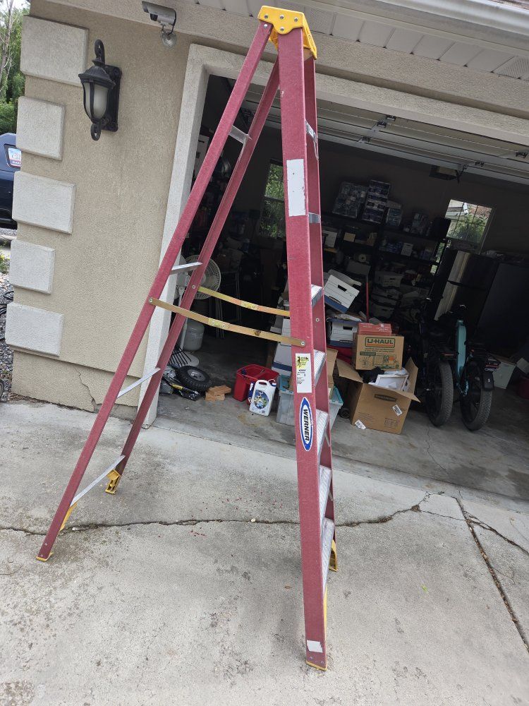 8 ft Werner Fiberglass Ladder.