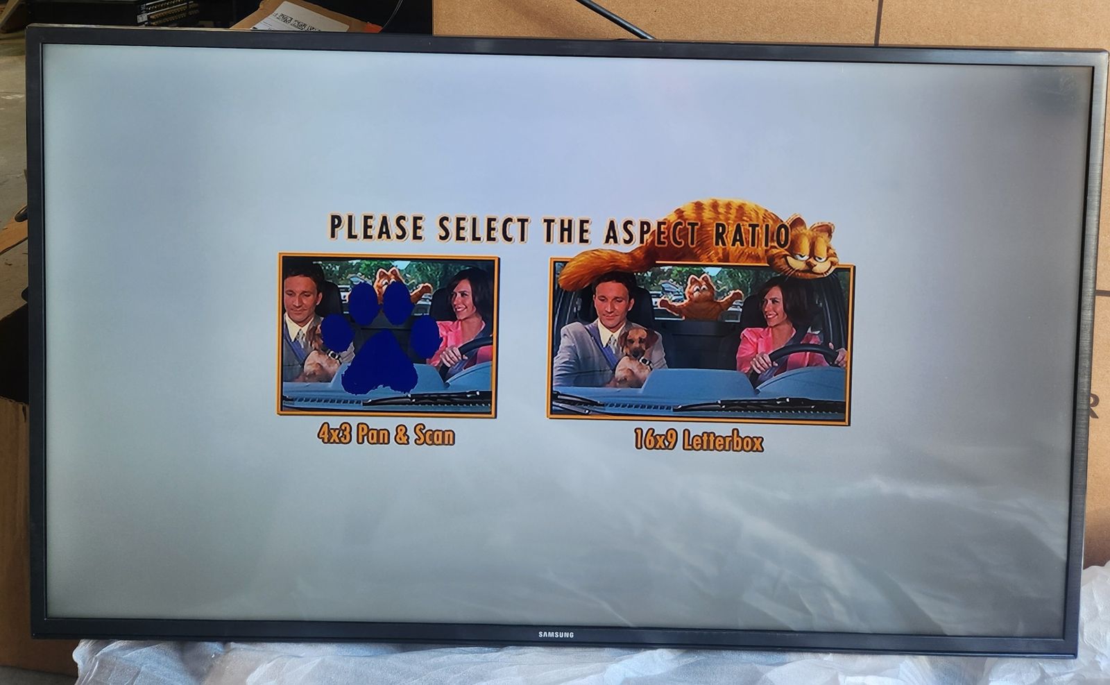 Samsung 40" UHD 4K Smart TV Model #UN40MU6300F