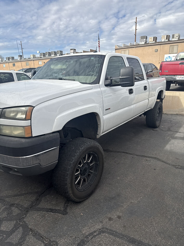 2005 Chevrolet Silverado 2500HD Base