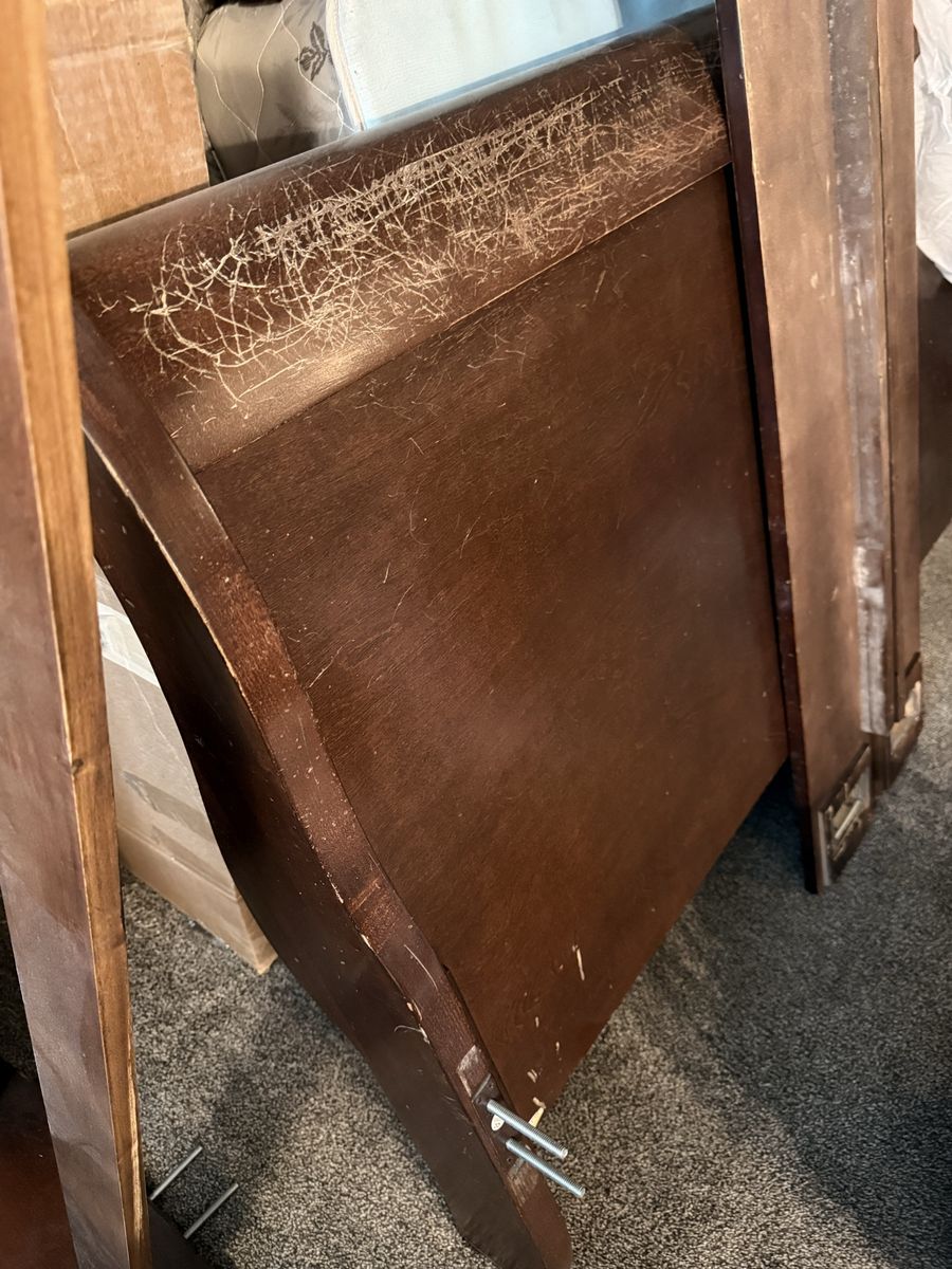 Free King Sized Sleigh Bed