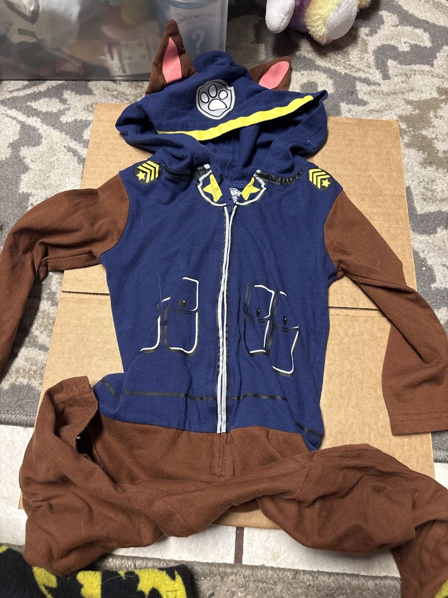 Main image 6