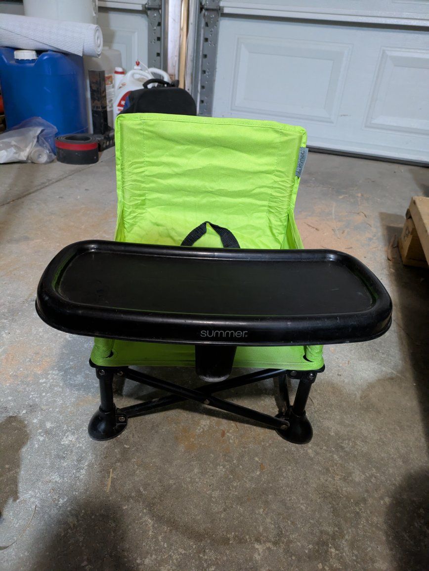 Summer Infant Pop N' Sit Portable Booster Seat - Green with Tray & Carry Bag