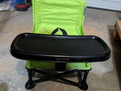 Summer Infant Pop N' Sit Portable Booster Seat - Green with Tray & Carry Bag