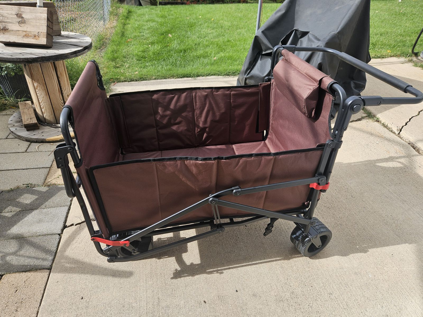 Material Wagon and Lounger