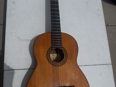Yamaha G-231 II