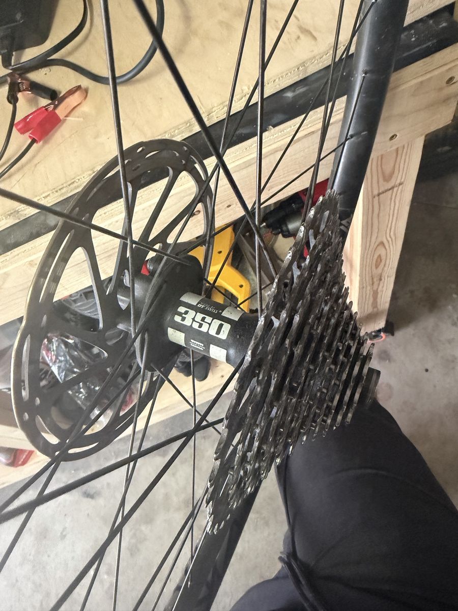 27.5” Dt Swiss 350 rear hub boost  with 11 sprocket cassette and light bicycle carbon fiber rim (broken rim) centerline 180 roto