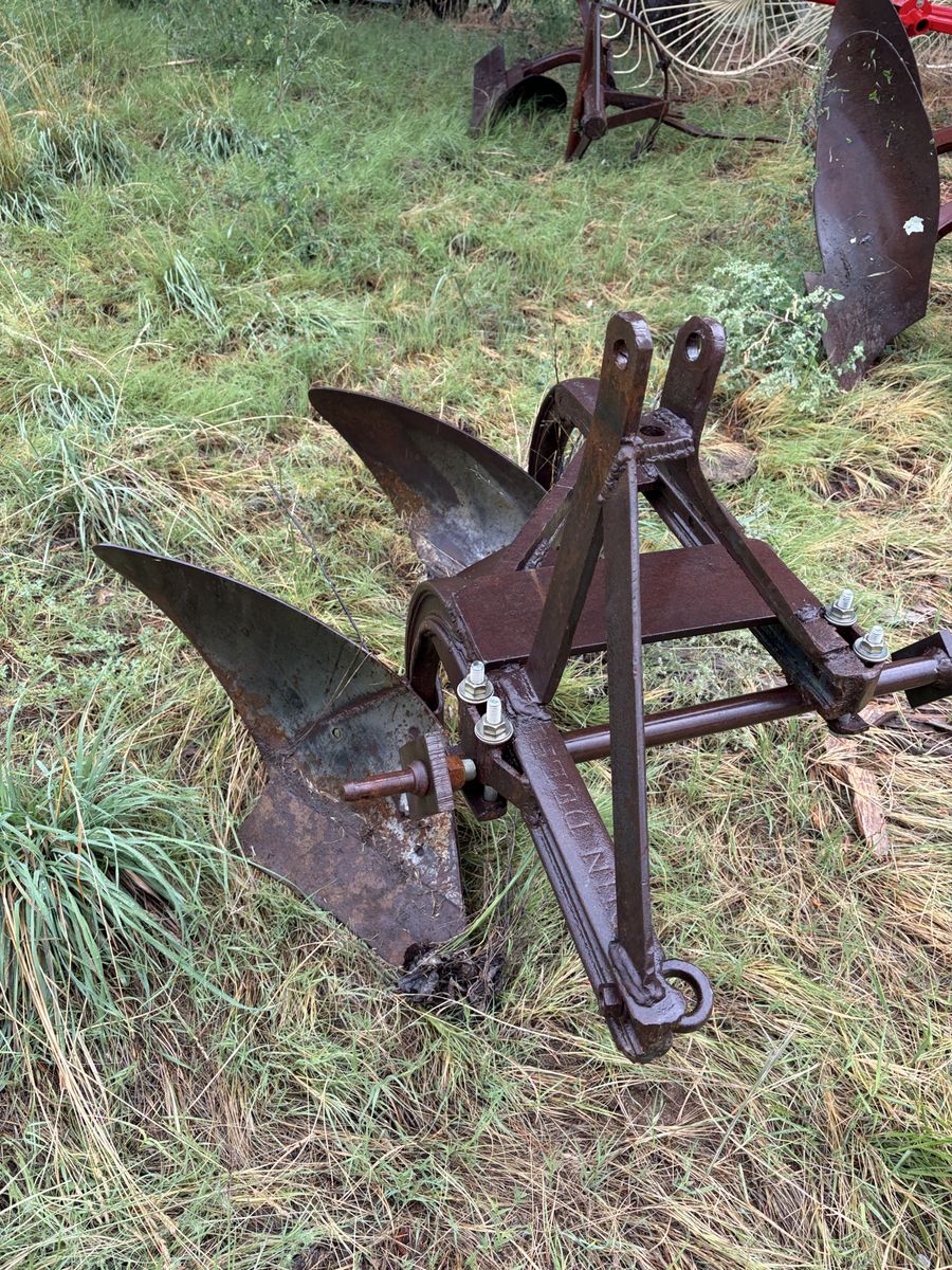Main image 2