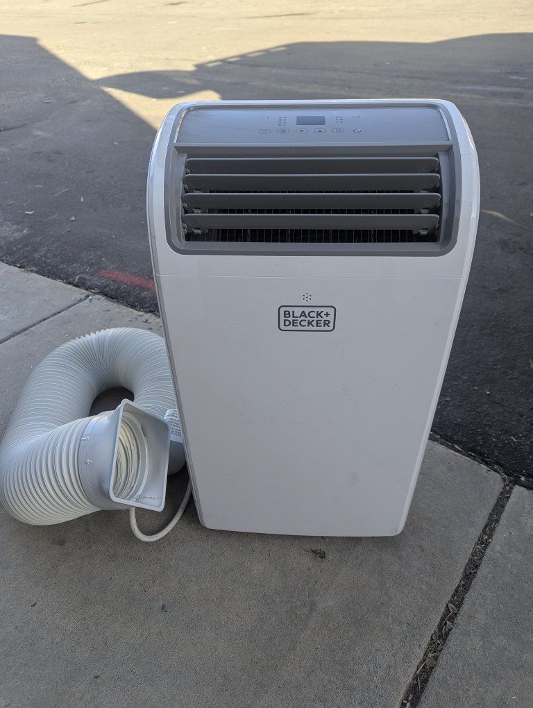BLACK+DECKER BPAC14WT Portable Air Conditioner 14,000 BTU