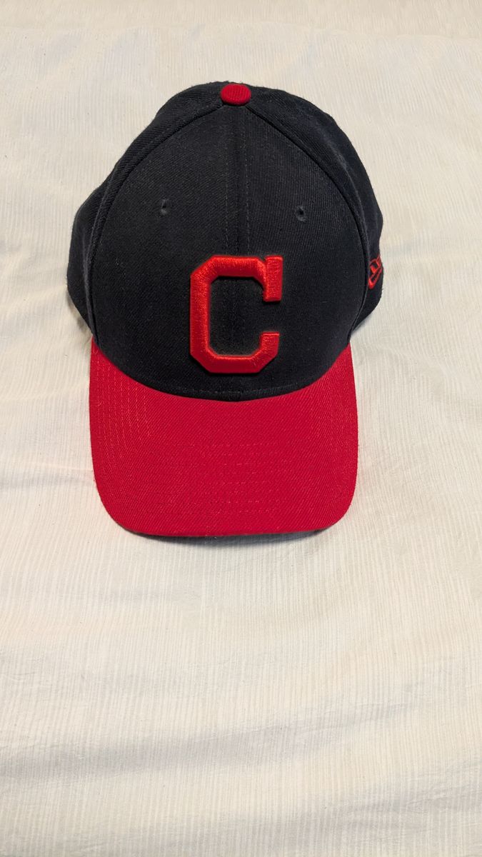 New Era 39THIRTY Cleveland Indians MLB Fitted Hat Cap Large-XLarge - Never Worn