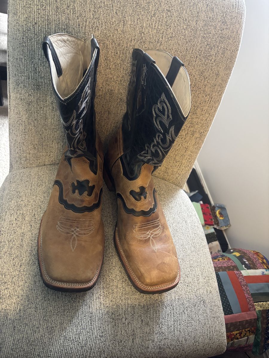 Men’s size 16 cowboy boots