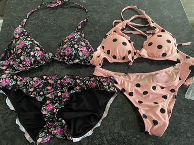 Victoria's Secret Bikini Set Lot 2 Pairs Floral & Pink Polka Dot Size 32A
