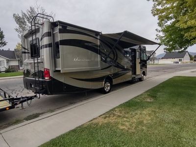 2013 32 ft Hurricane Thoro V-10 triton