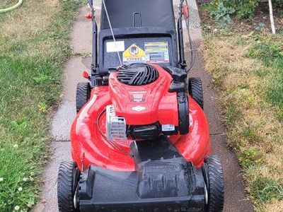 Troy bilt self propelled lawn mower good working conditions.
