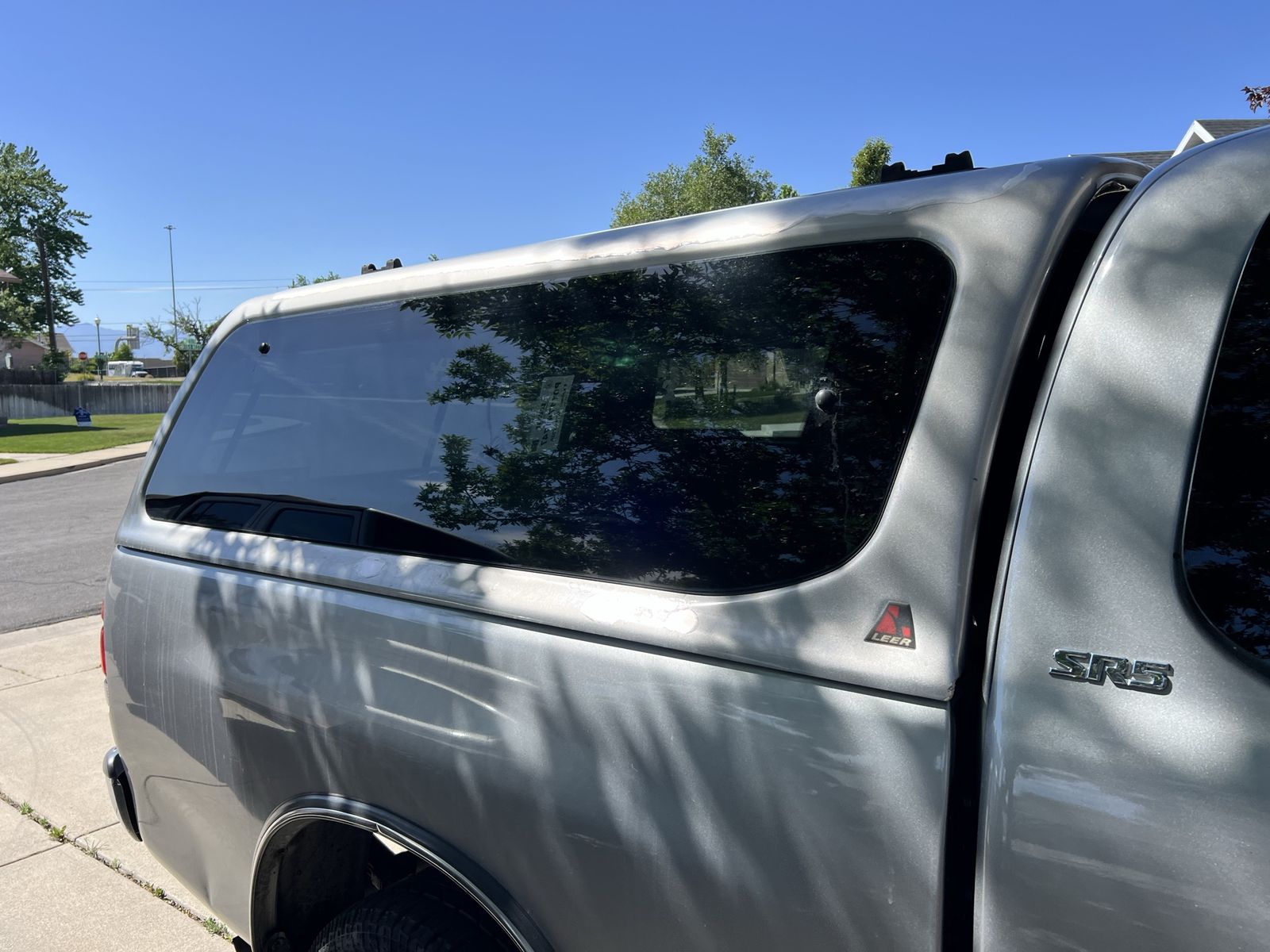 LEER Truck Shell SR5 for Toyota Tundra - Silver