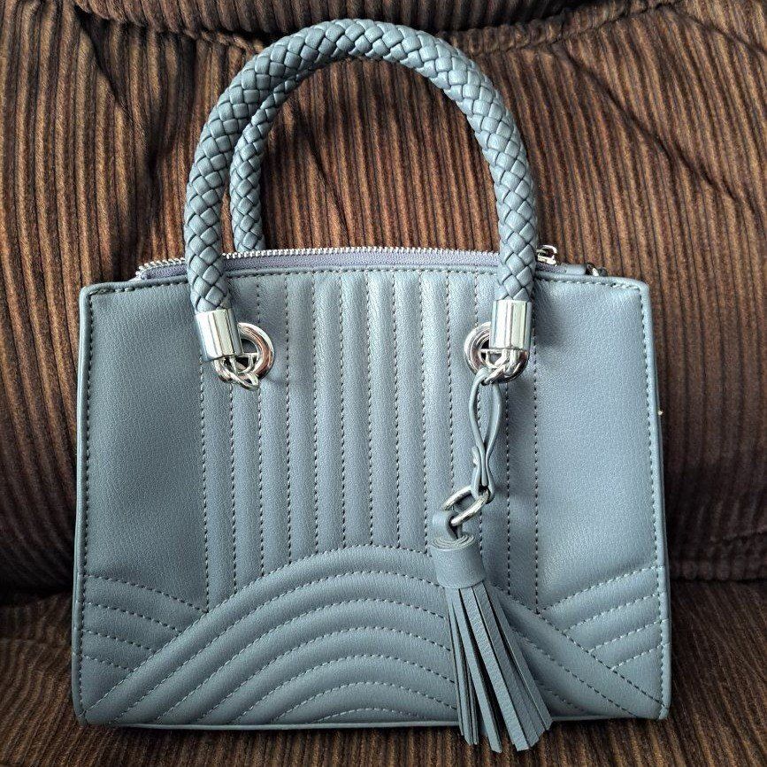 Cute little gray handbag 
