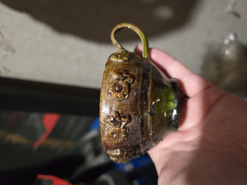 ENGLISH MAJOLICA Green Brown Floral Daisy Pattern