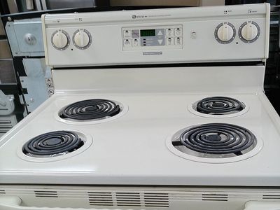 Maytag Electric Range~Works Great~90 Day Guarantee
