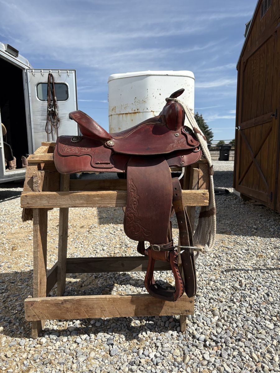 14” Saddle