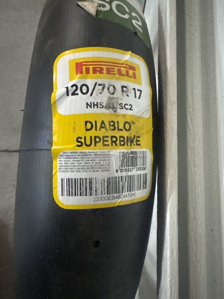 Pirelli Diablo Superbike Tire