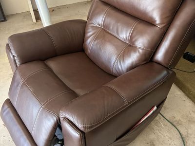 Leather lift chair