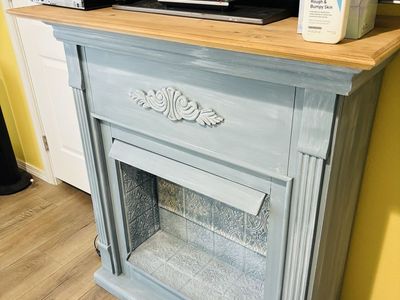 Decorative Light Blue Wooden Fireplace Mantel Stand with Wood Top