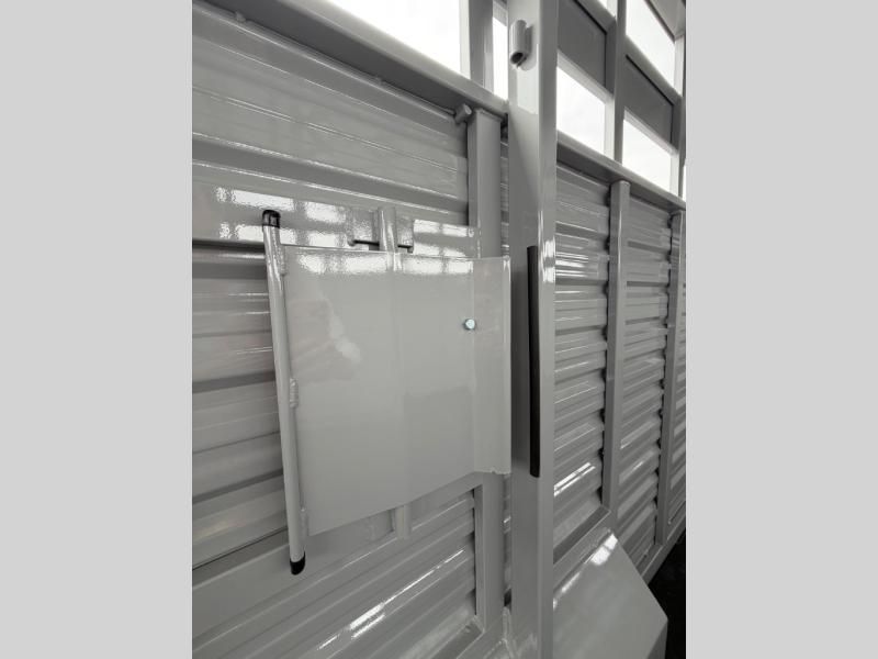 Main image 6