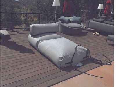 POOLSOFA™ FLOATING POOL LOUNGER