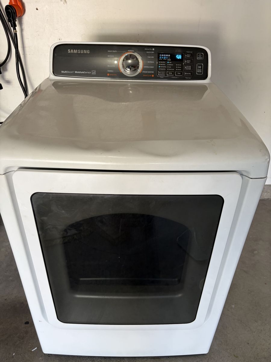 Samsung Electric Dryer - Large Capacity 7.4 Cu/ft