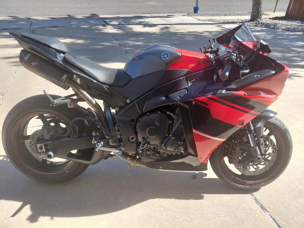 2013 Yamaha YZF-R1 $9,998