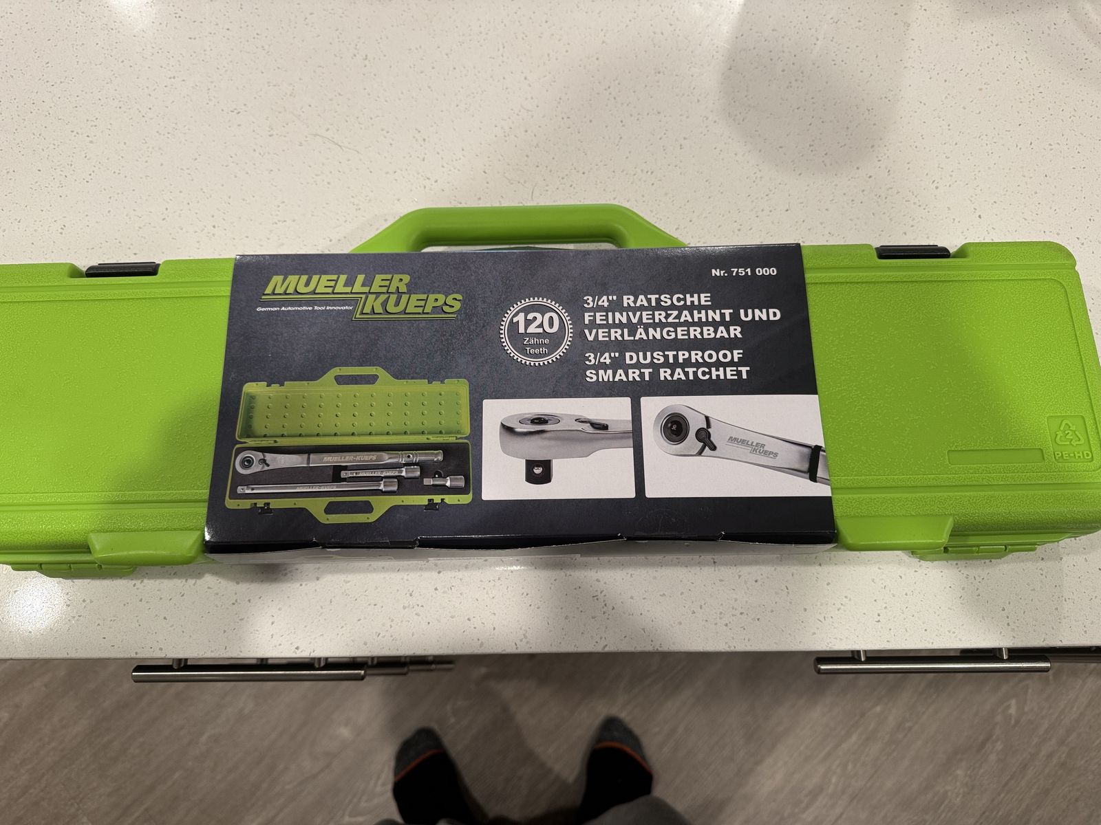Brand New 3/4” Ratchet Set