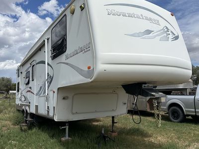 2004 Keystone Mountaineer For Sale