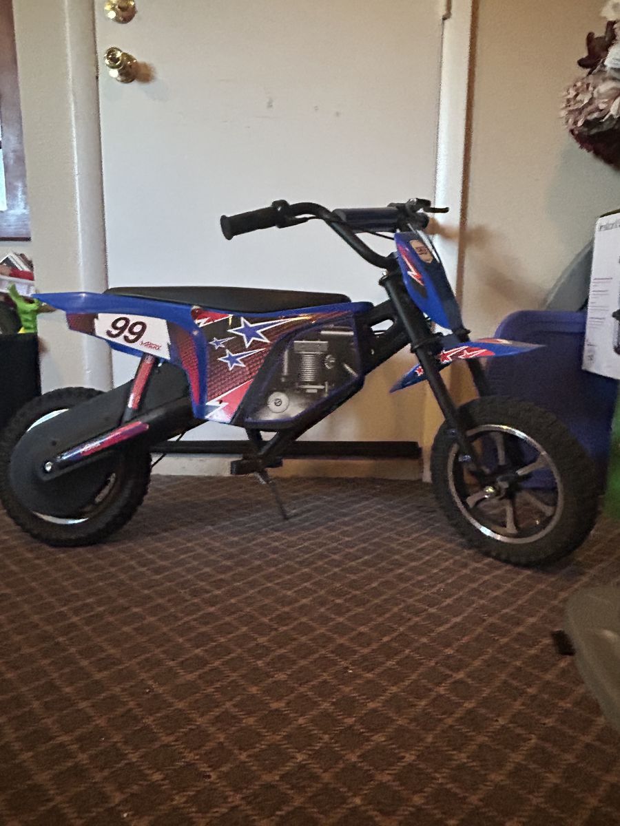 M8TRX Blue 24V Electric Dirt Bike, Ride on Toy Motorcycle for Kids