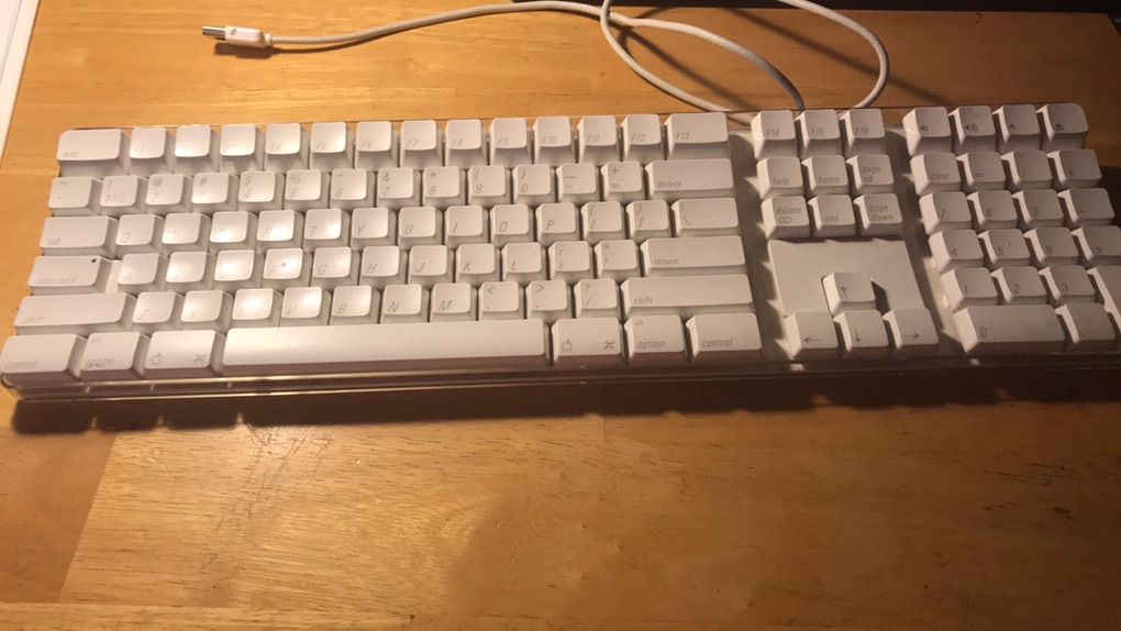 Apple Keyboard