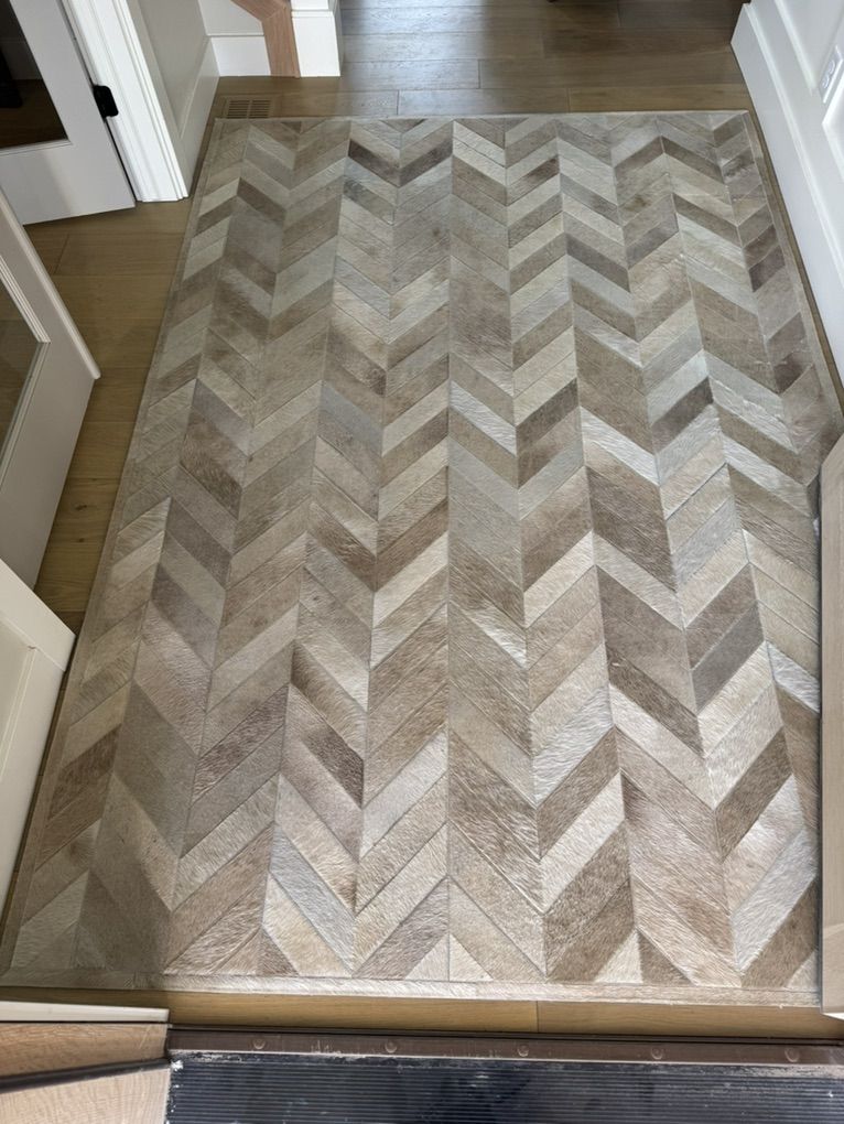 RH Velá Luxe Cowhide Rug