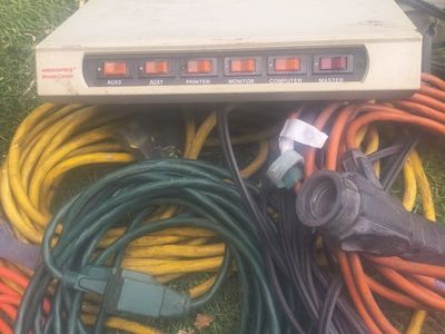 Memorex Power Center Surge Protector with 5 Switched Outlets & Master Switch