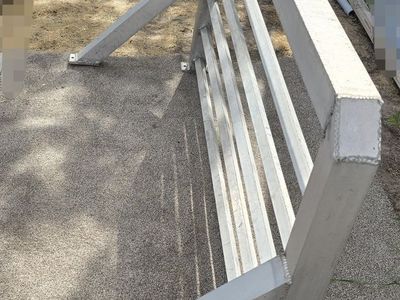 Heavy-Duty Welded Aluminum header rack for flat bed truck.