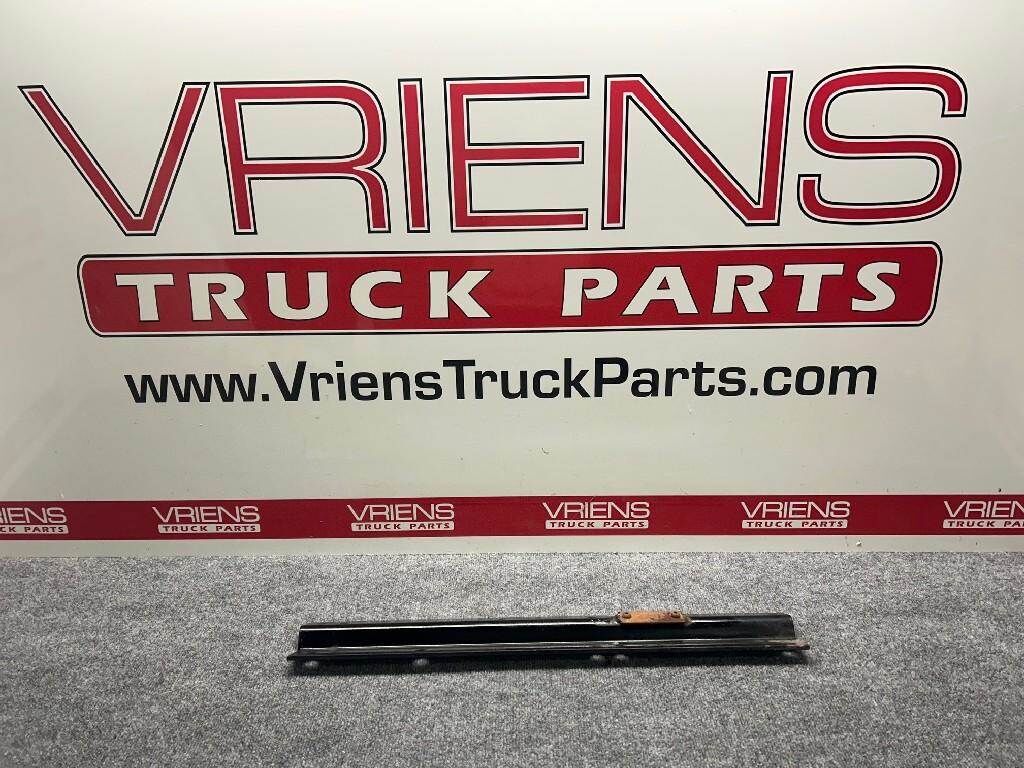 Kenworth T370 Right Bracket