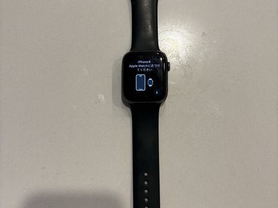Apple Watch Series 5 GPS 44mm Space Gray Aluminum Case Black Sport Band