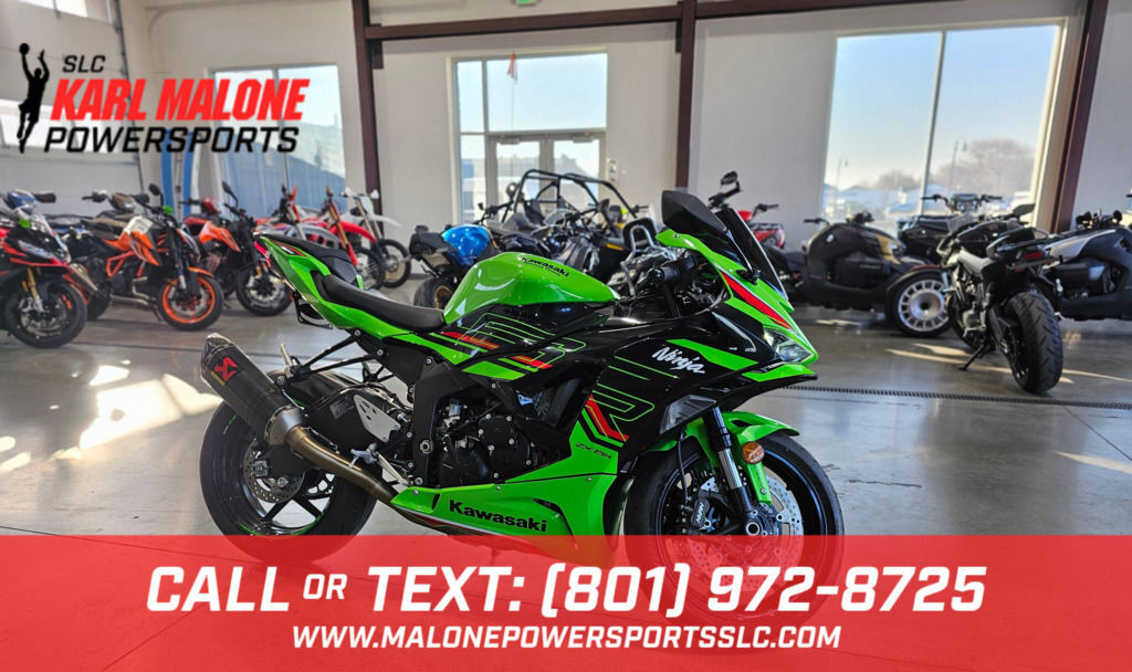 2024 Kawasaki Ninja® ZX™-6R ABS Pearl Robotic Whit