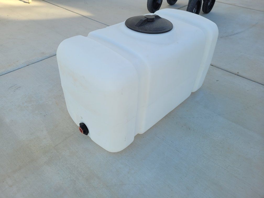 Ace Roto-Mold 50 Gallon Rectangle Utility Tank SPO050-RT - NSF Certified Water Storage