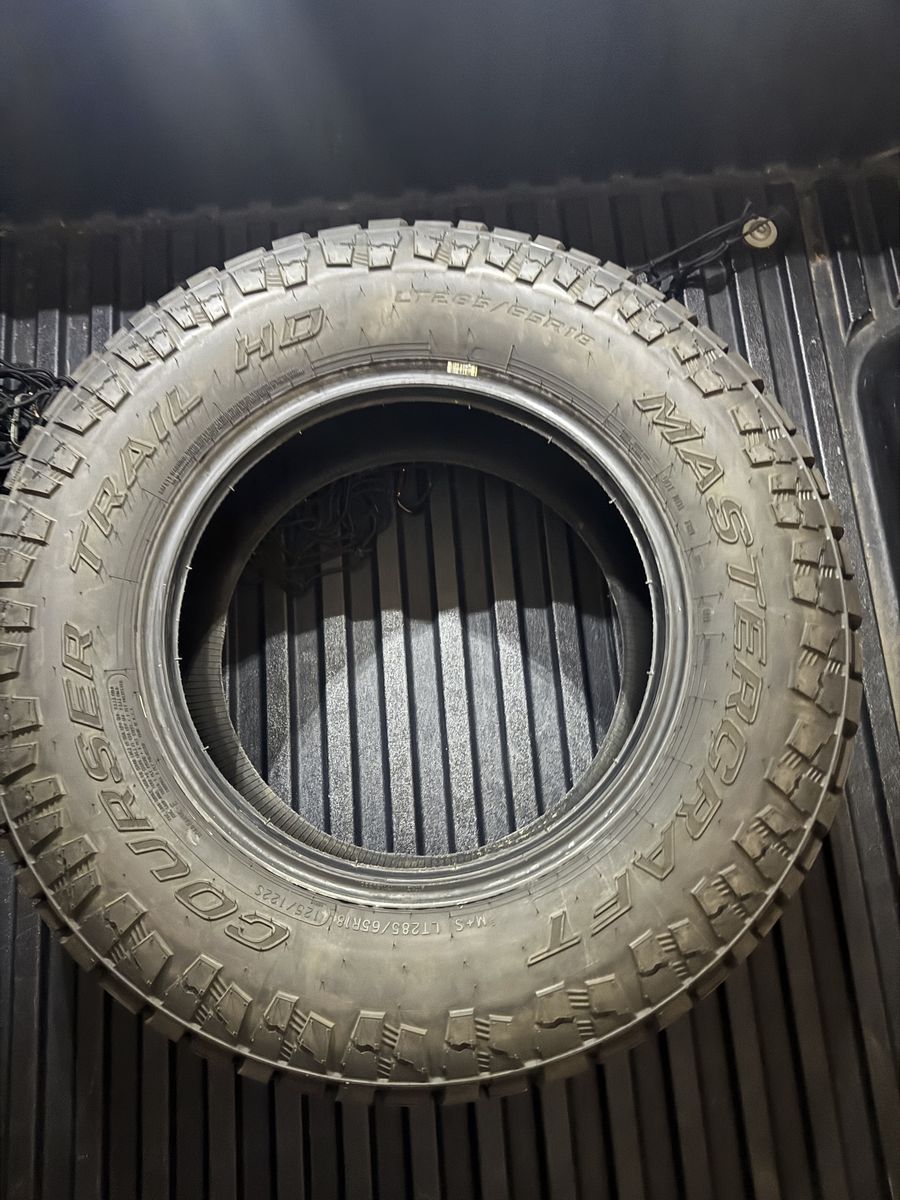 Mastercraft Courser Trail All-Terrain LT285/65R18 Tire - Like New, Cooper Tires