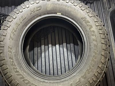 Mastercraft Courser Trail All-Terrain LT285/65R18 Tire - Like New, Cooper Tires