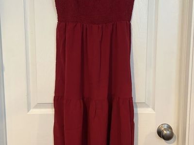 Red/Burgundy Ruffle Strap Smocked Maxi Dress - Size XXXL