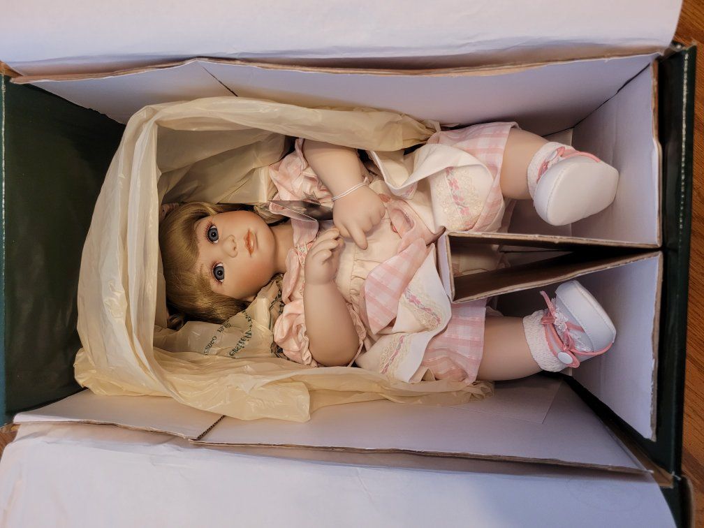 Geppeddo Doll - Collectible