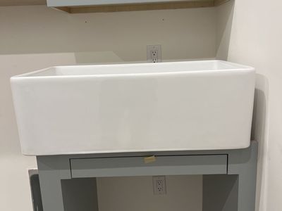 Kohler Fireclay 30” farmhouse sink brand new