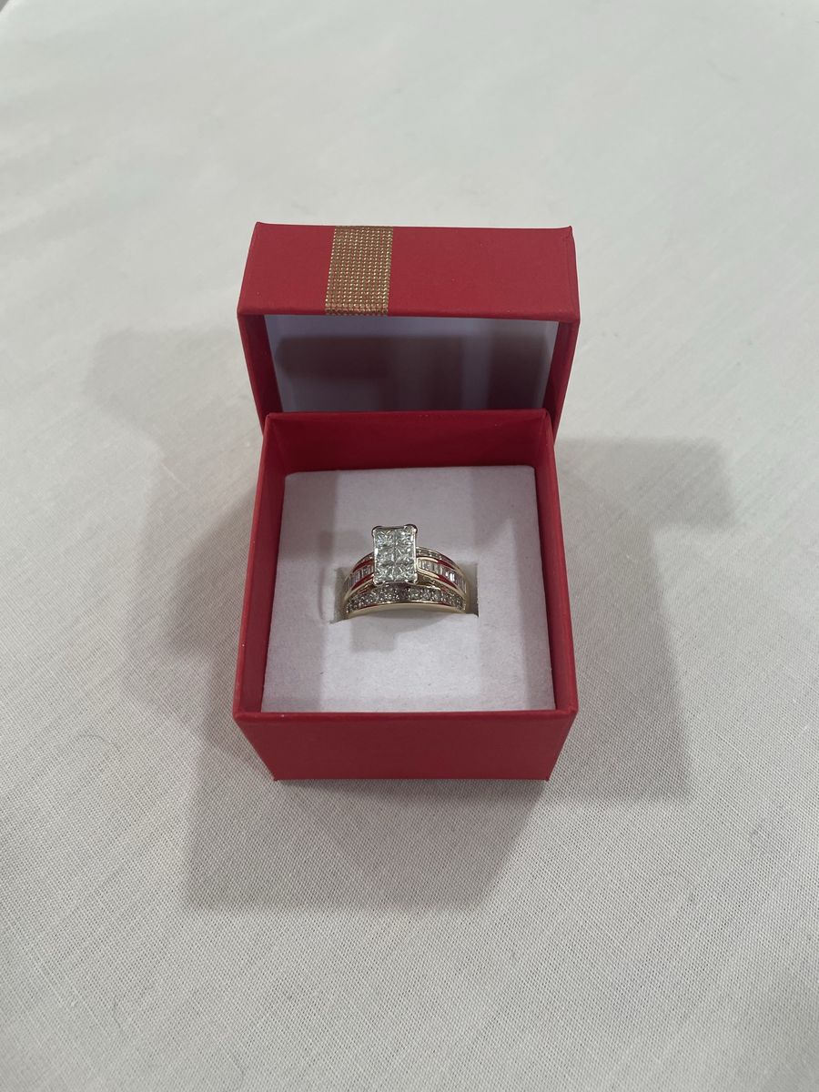 2 CTW Diamond Engagement Ring - 14k Yellow Gold