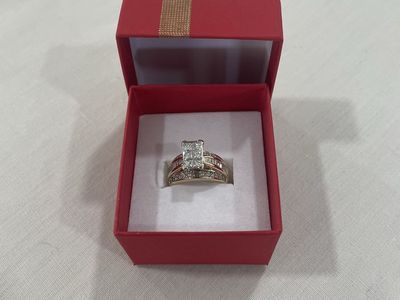 2 CTW Diamond Engagement Ring - 14k Yellow Gold