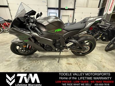 2025 Kawasaki Ninja ZX 10RR ABS