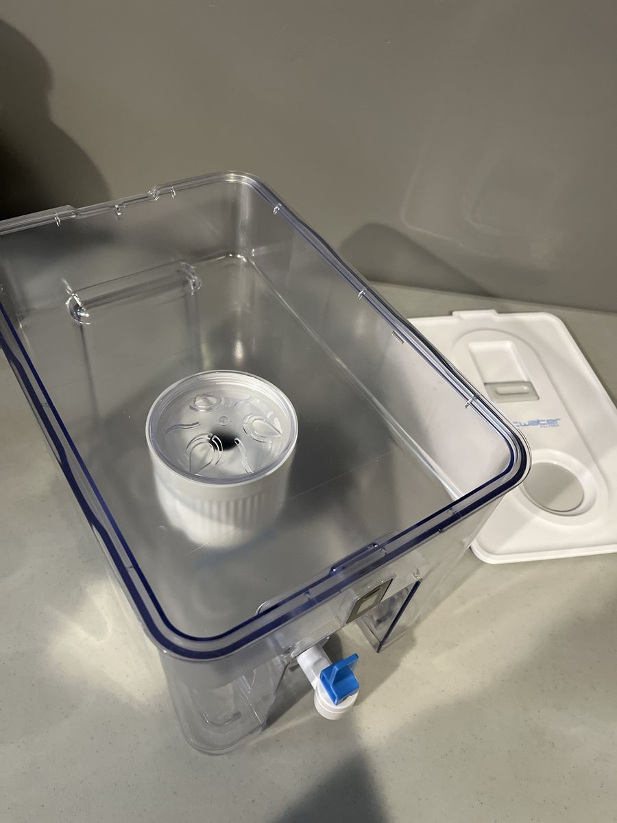 Epic Water Filters Fridge Water Pitcher Reservoir Dispenser with Spigot