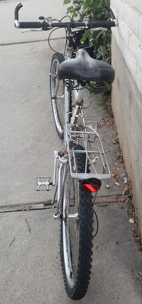 SUMMIT CHROME MOUNTAIN BIKE
